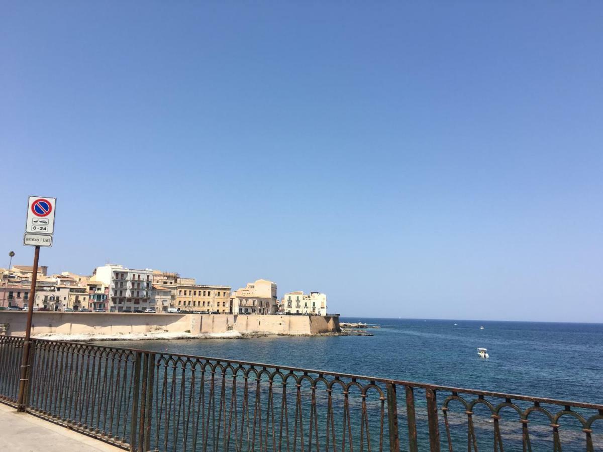 Maniace 57, Ortigia Historic Center, 200 Mt From The Beach Сиракузы Экстерьер фото